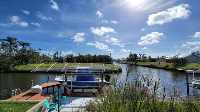1126 SE 13th TER, Cape Coral, FL 33990