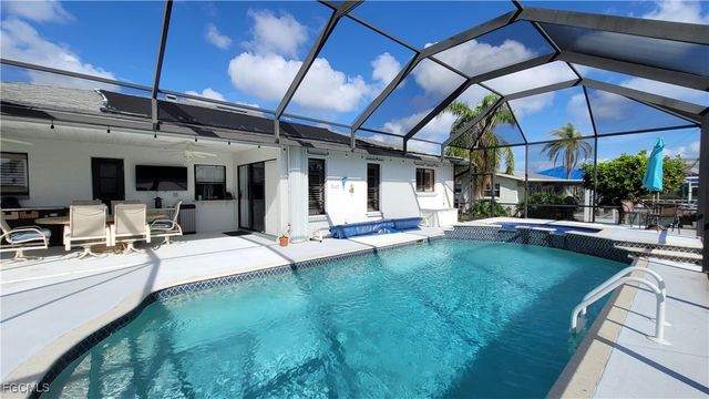 1126 SE 13th TER, Cape Coral, FL 33990