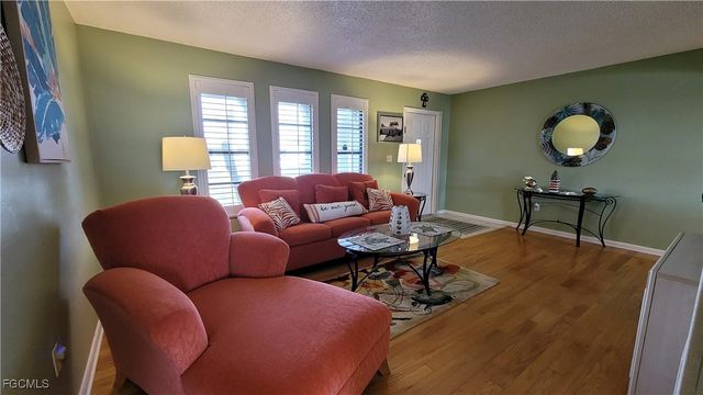 1126 SE 13th TER, Cape Coral, FL 33990