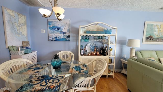 1126 SE 13th TER, Cape Coral, FL 33990