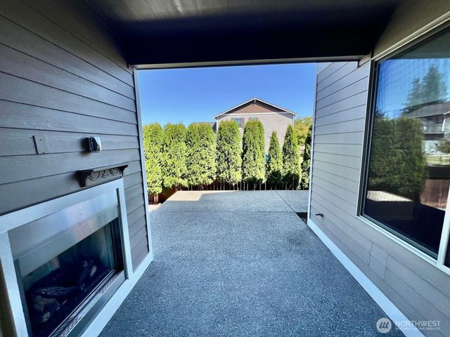 535 Meadowwood Drive SW, Olympia, WA 98502