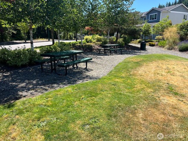 535 Meadowwood Drive SW, Olympia, WA 98502