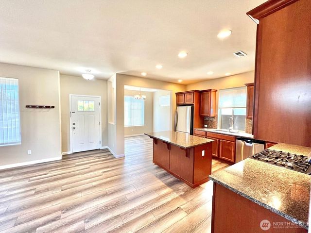 535 Meadowwood Drive SW, Olympia, WA 98502