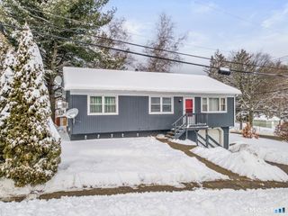 2 Cathy Lane, Waterbury, CT 06704