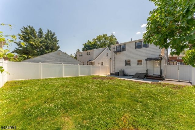 323 S Wood Ave, Linden City, NJ 07036