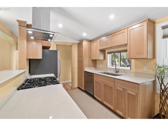 2485 JACKSON St, Eugene, OR 97405