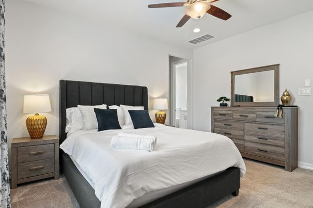 11002 Crescent Light Way, Houston, TX 77043
