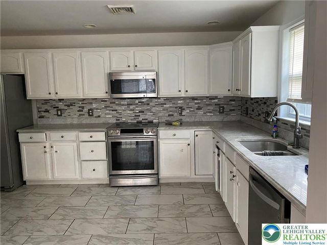 4141 Walter Road, Bethlehem Twp, PA 18020