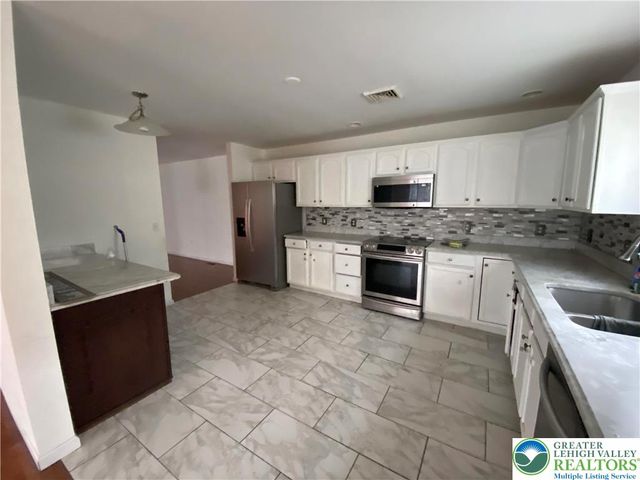 4141 Walter Road, Bethlehem Twp, PA 18020