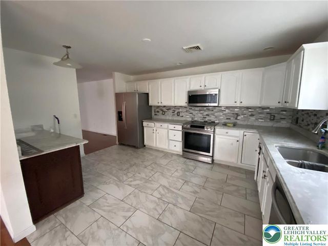 4141 Walter Road, Bethlehem Twp, PA 18020