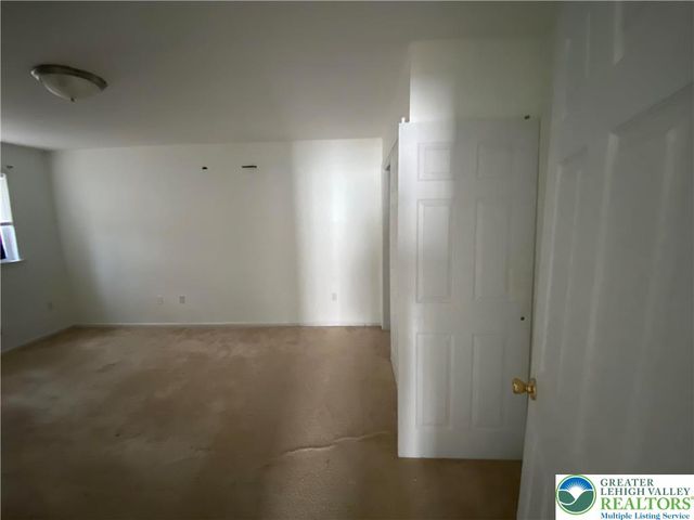 4141 Walter Road, Bethlehem Twp, PA 18020