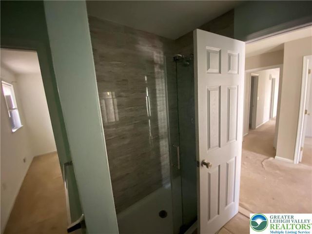 4141 Walter Road, Bethlehem Twp, PA 18020