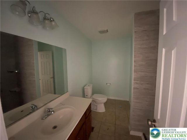 4141 Walter Road, Bethlehem Twp, PA 18020