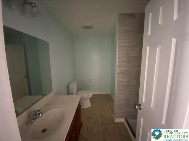 4141 Walter Road, Bethlehem Twp, PA 18020