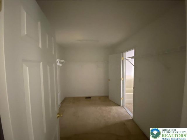 4141 Walter Road, Bethlehem Twp, PA 18020