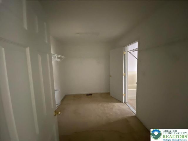 4141 Walter Road, Bethlehem Twp, PA 18020