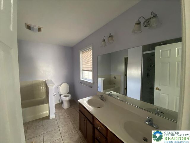 4141 Walter Road, Bethlehem Twp, PA 18020