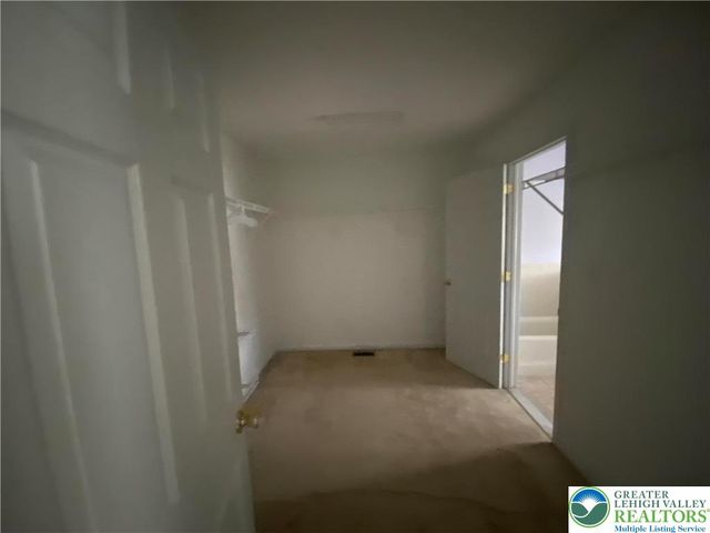 4141 Walter Road, Bethlehem Twp, PA 18020