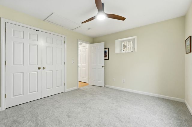 36 Treehouse Cir, Easthampton, MA 01027
