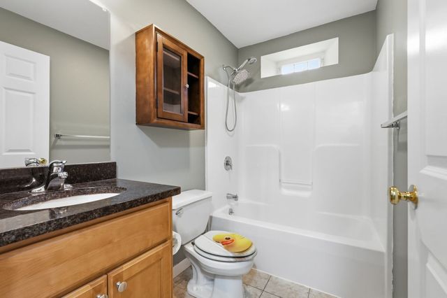 36 Treehouse Cir, Easthampton, MA 01027