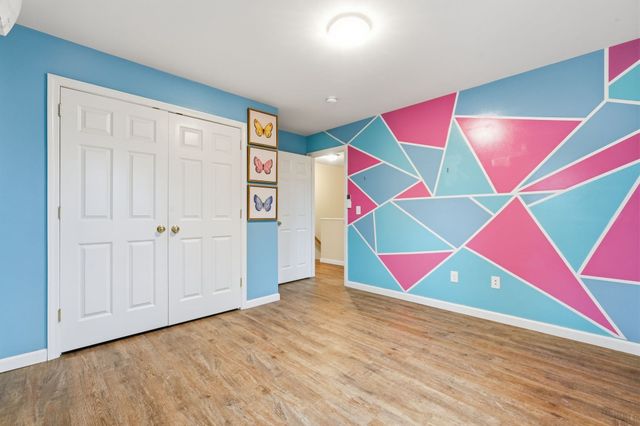 36 Treehouse Cir, Easthampton, MA 01027