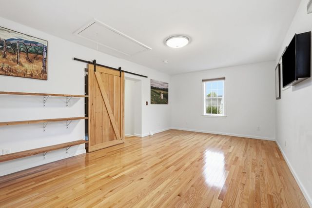 36 Treehouse Cir, Easthampton, MA 01027