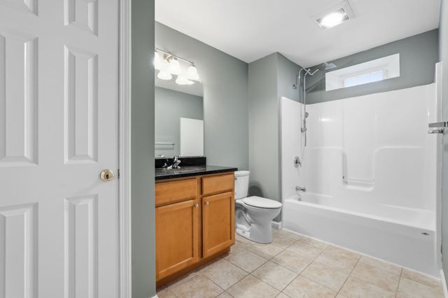 36 Treehouse Cir, Easthampton, MA 01027