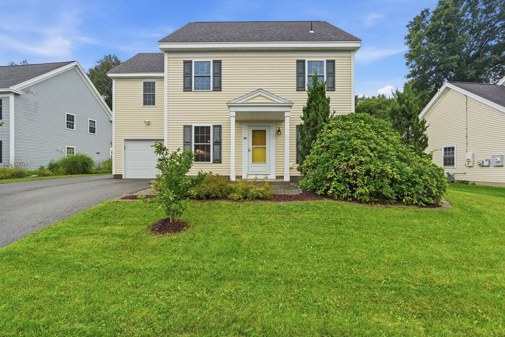 36 Treehouse Cir, Easthampton, MA 01027