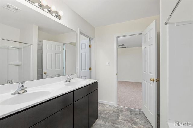 12 Fairmount Grove Drive, St Peters, MO 63376