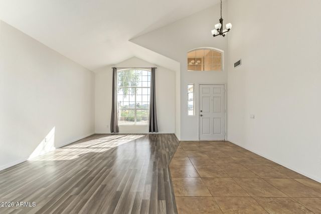 1002 W KELTON Lane, Phoenix, AZ 85023