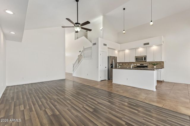 1002 W KELTON Lane, Phoenix, AZ 85023