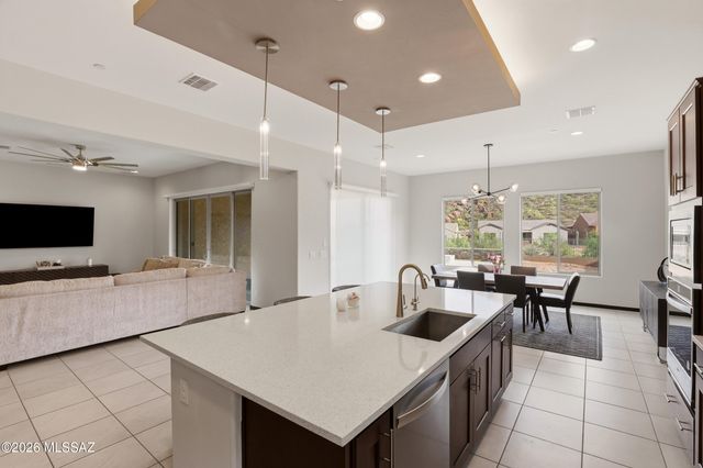 8384 N Movie Pass Trail, Tucson, AZ 85743