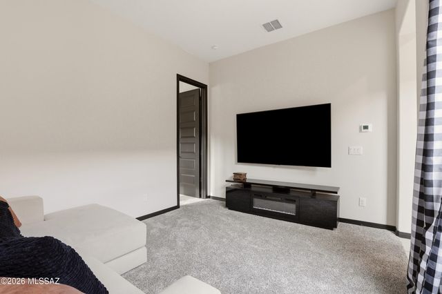 8384 N Movie Pass Trail, Tucson, AZ 85743