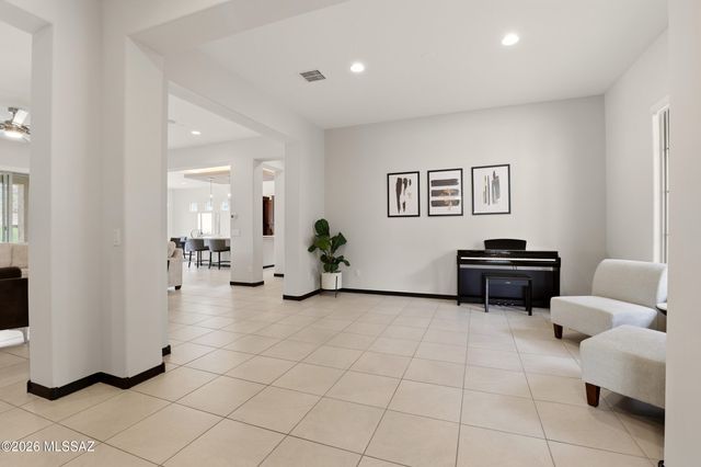 8384 N Movie Pass Trail, Tucson, AZ 85743