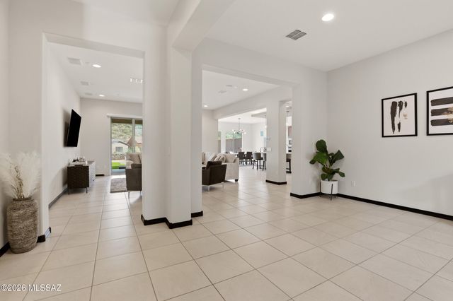 8384 N Movie Pass Trail, Tucson, AZ 85743