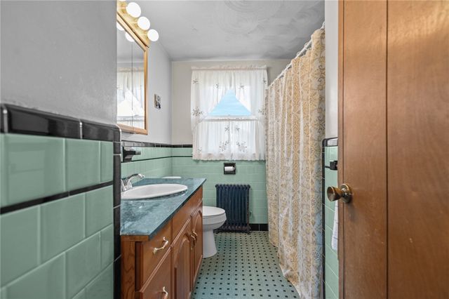 75 Dale Avenue, Cranston, RI 02910