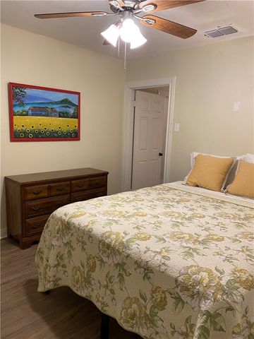 1201 York Ave, Corpus Christi, TX 78404