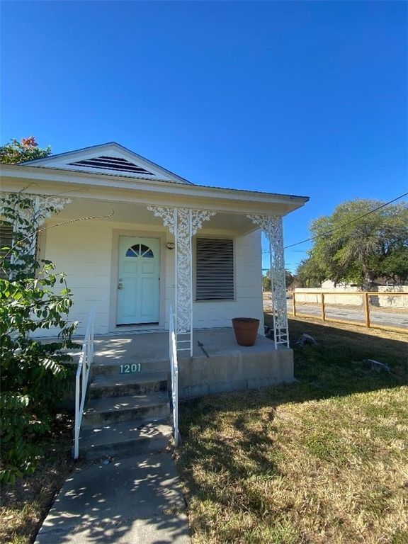 1201 York Ave, Corpus Christi, TX 78404