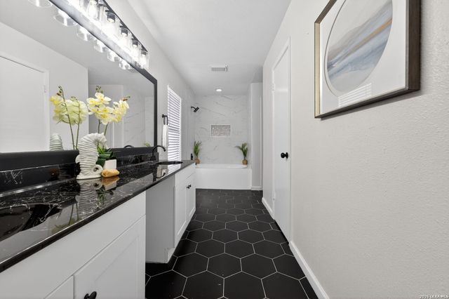 8001 Dove Trail, San Antonio, TX 78244