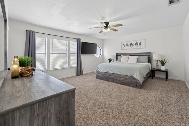 8001 Dove Trail, San Antonio, TX 78244