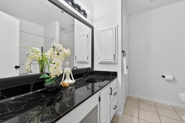 8001 Dove Trail, San Antonio, TX 78244