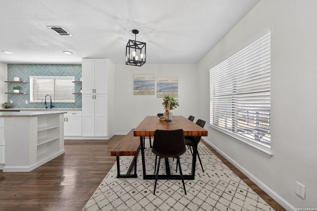 8001 Dove Trail, San Antonio, TX 78244