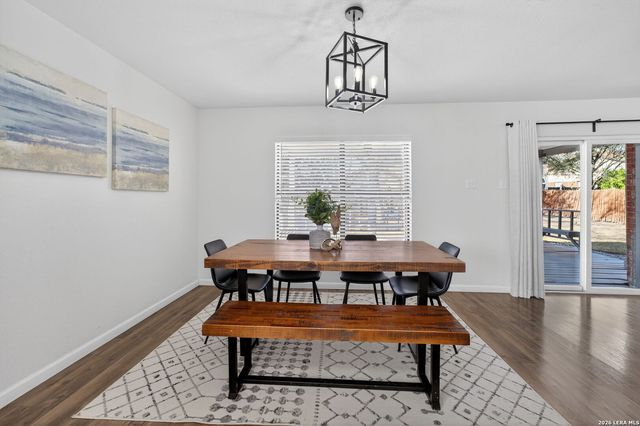 8001 Dove Trail, San Antonio, TX 78244