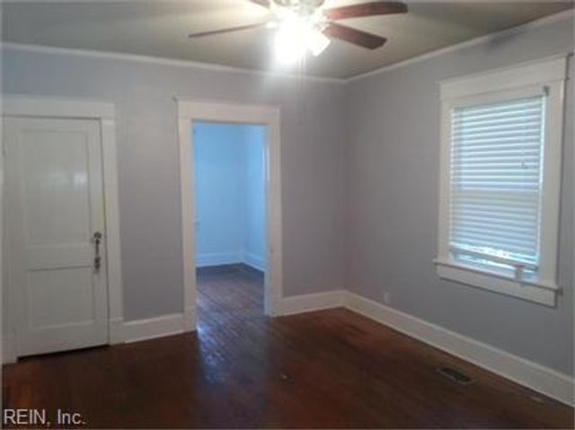 141 W Ocean AVE, Norfolk, VA 23503