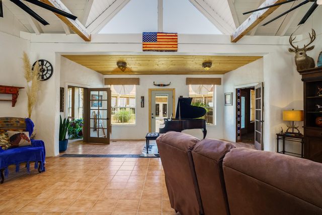 26 Schmittle Road, Socorro, NM 87801