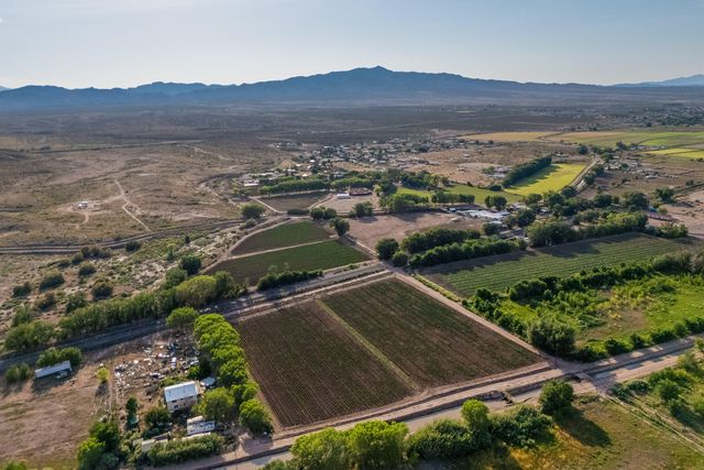 26 Schmittle Road, Socorro, NM 87801