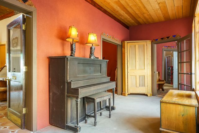 26 Schmittle Road, Socorro, NM 87801