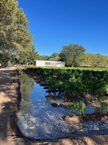 26 Schmittle Road, Socorro, NM 87801