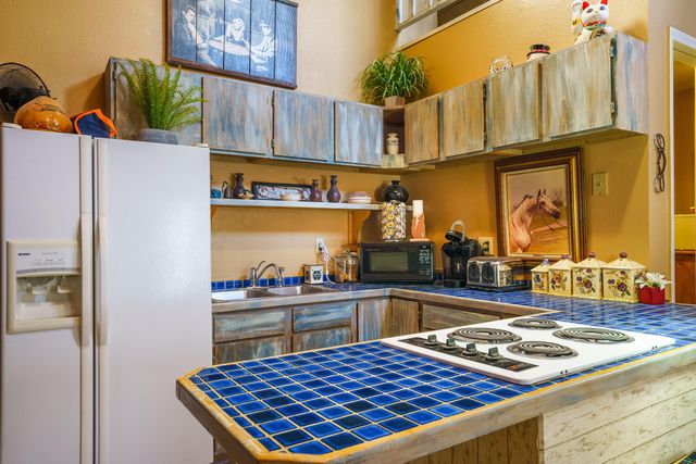 26 Schmittle Road, Socorro, NM 87801