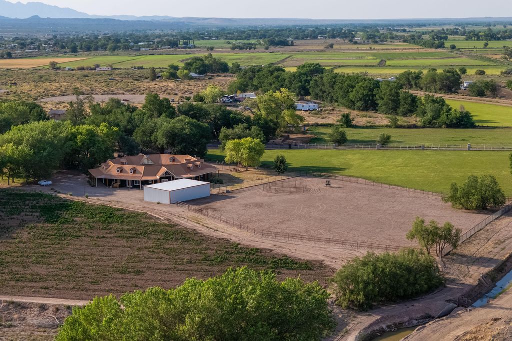 26 Schmittle Road, Socorro, NM 87801